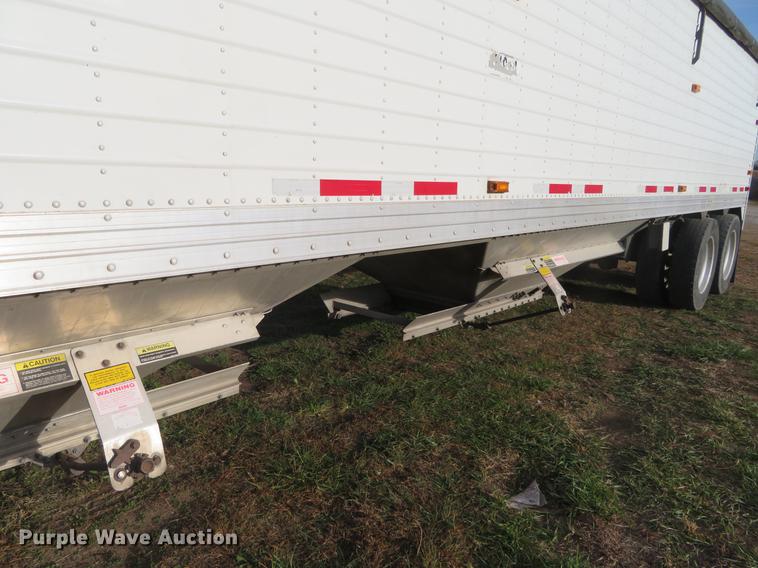 image for item DC0770 2010 Timpte Super Hopper double hopper grain trailer