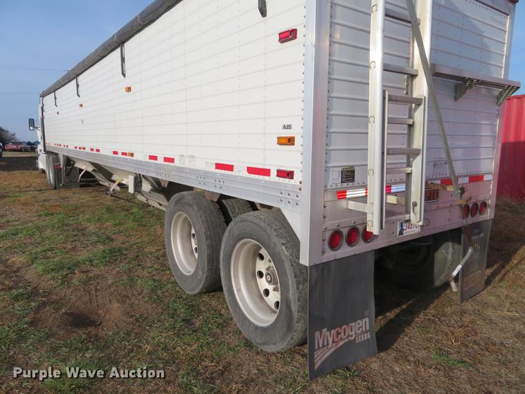 image for item DC0770 2010 Timpte Super Hopper double hopper grain trailer