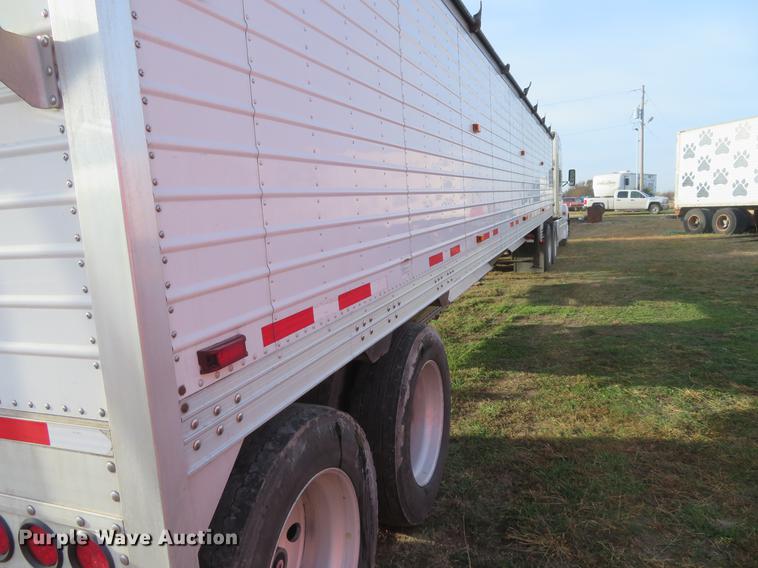 image for item DC0770 2010 Timpte Super Hopper double hopper grain trailer