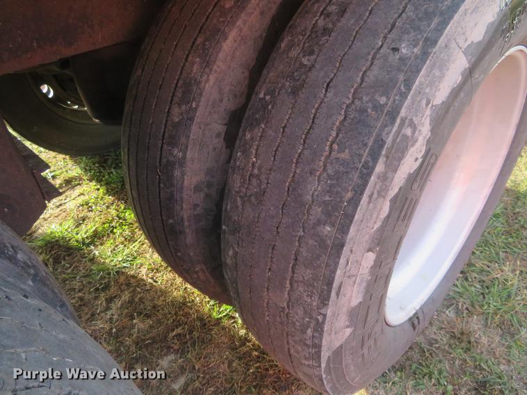 image for item DC0770 2010 Timpte Super Hopper double hopper grain trailer