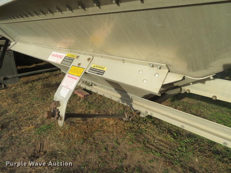 image for item DC0770 2010 Timpte Super Hopper double hopper grain trailer