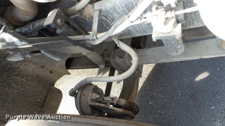 image for item DC2522 2007 International 9400i semi truck