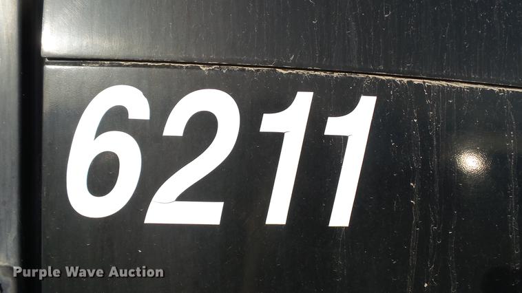 image for item DC2522 2007 International 9400i semi truck