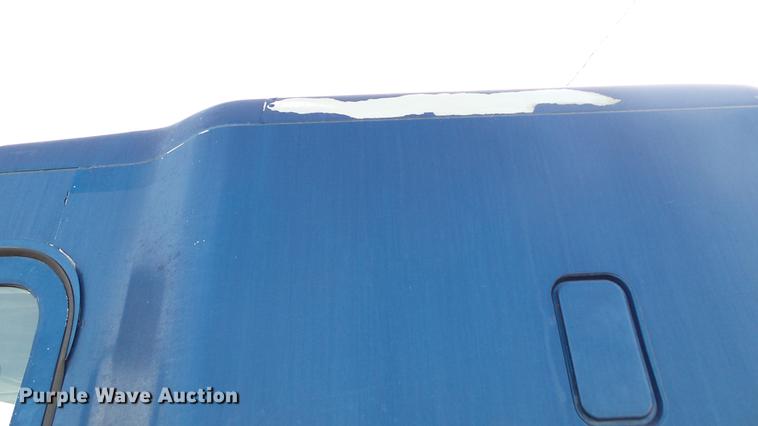 image for item DC2523 2006 Freightliner Columbia semi truck