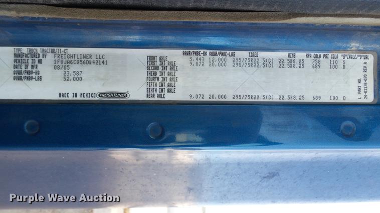 image for item DC2523 2006 Freightliner Columbia semi truck