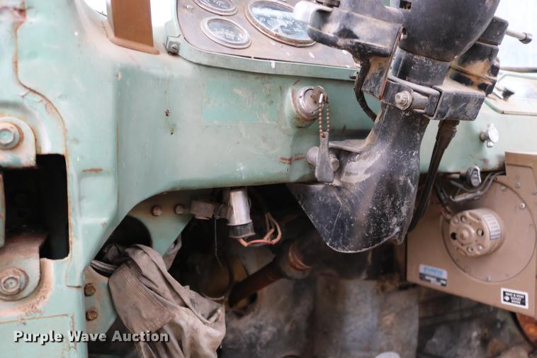 image for item DC3730 1966 Mack R609 semi truck