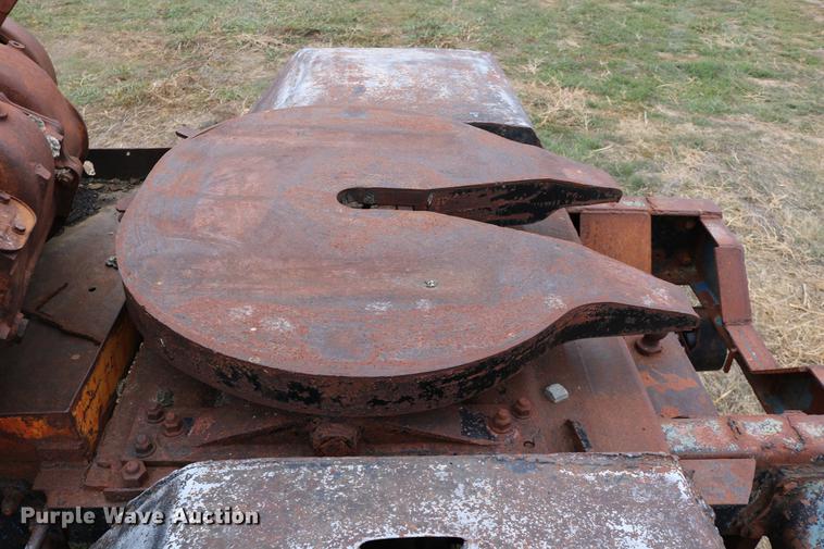 image for item DC3730 1966 Mack R609 semi truck