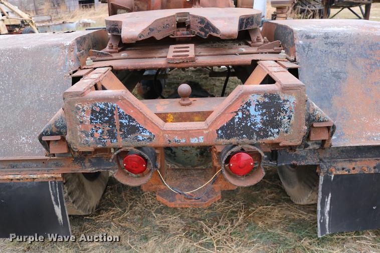 image for item DC3730 1966 Mack R609 semi truck