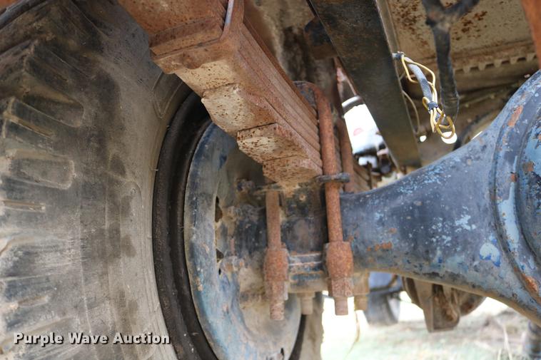 image for item DC3730 1966 Mack R609 semi truck