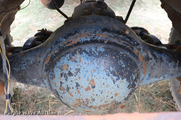 image for item DC3730 1966 Mack R609 semi truck