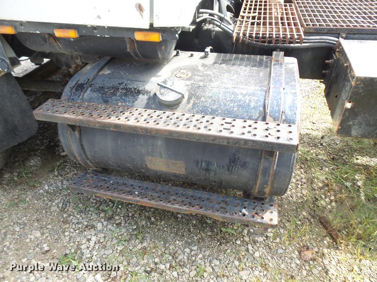 image for item DC5405 1991 Ford L9000 semi truck