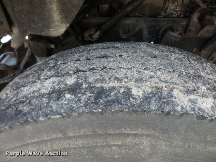 image for item DC5405 1991 Ford L9000 semi truck