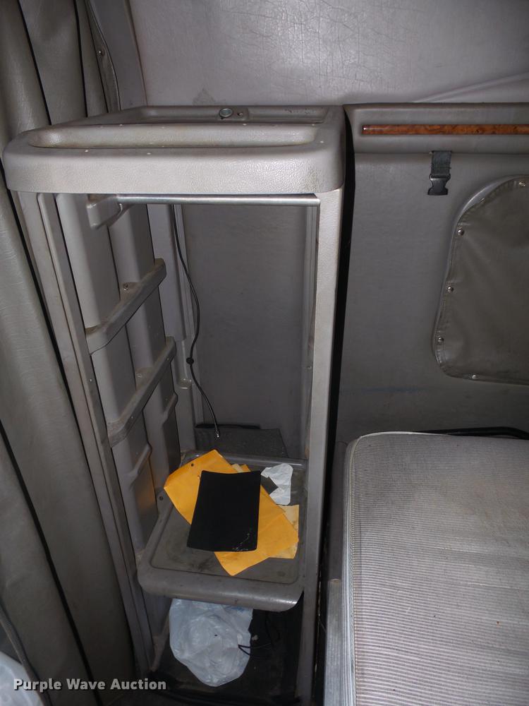 image for item DC5437 2010 Peterbilt 387 semi truck