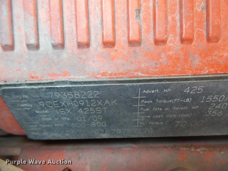 image for item DC5437 2010 Peterbilt 387 semi truck