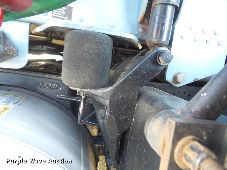 image for item DC5437 2010 Peterbilt 387 semi truck