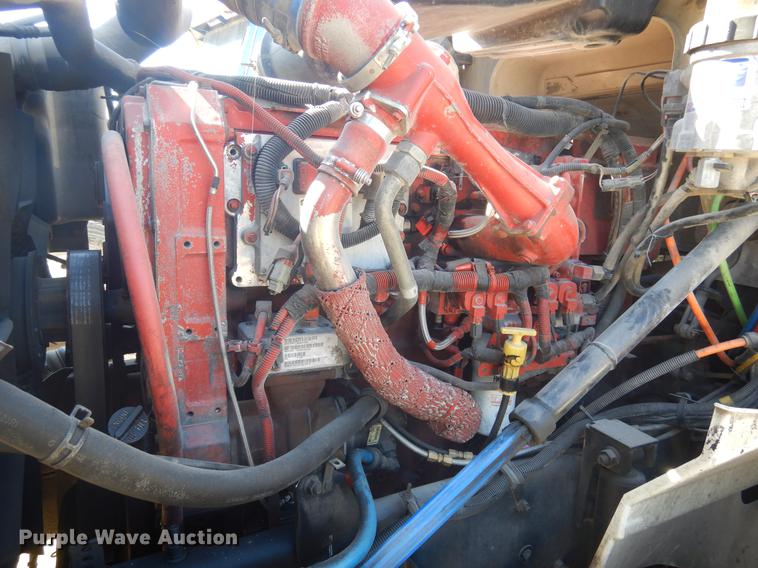 image for item DC5982 2006 International 9400i semi truck