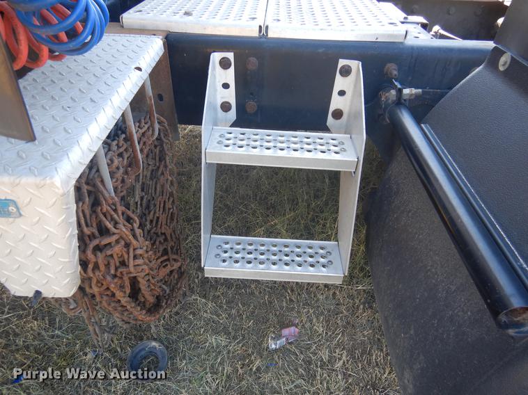 image for item DC5982 2006 International 9400i semi truck