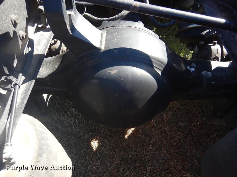 image for item DC5982 2006 International 9400i semi truck