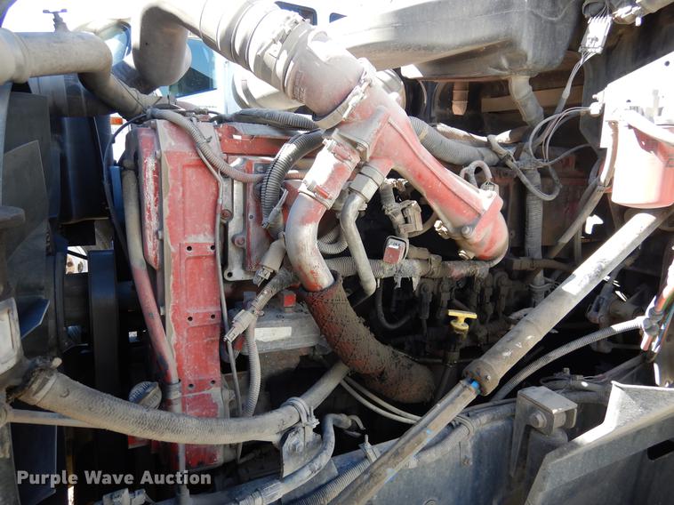 image for item DC5983 2007 International 9400i semi truck