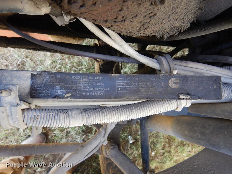 image for item DC5983 2007 International 9400i semi truck