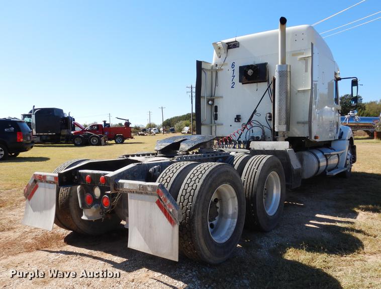 image for item DC5984 2005 Freightliner Columbia semi truck