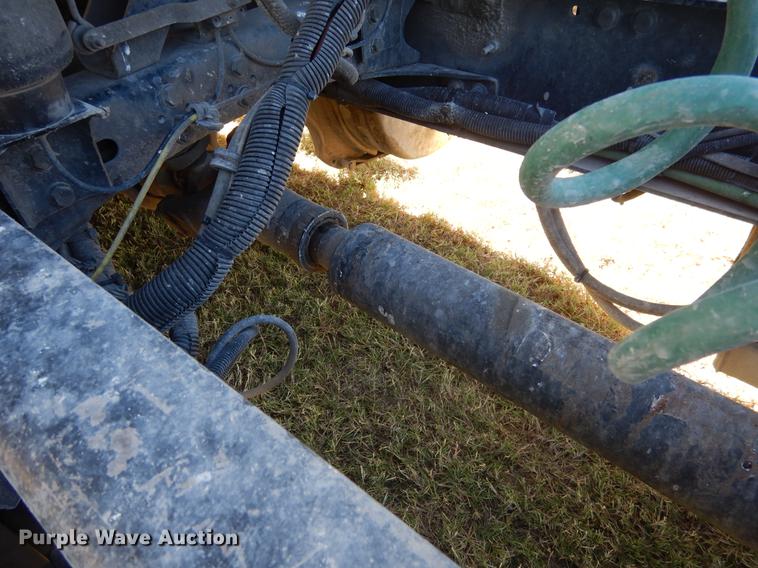 image for item DC5984 2005 Freightliner Columbia semi truck