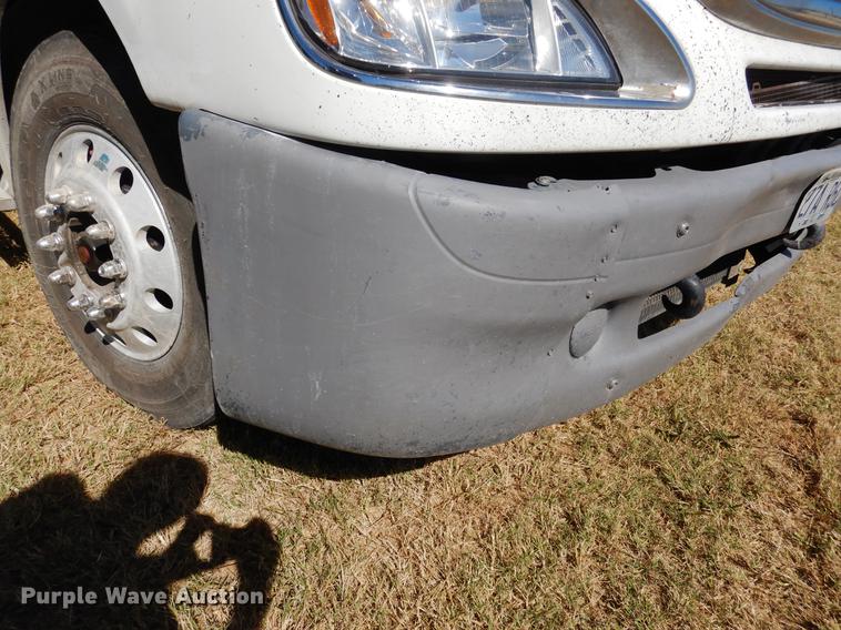 image for item DC5984 2005 Freightliner Columbia semi truck