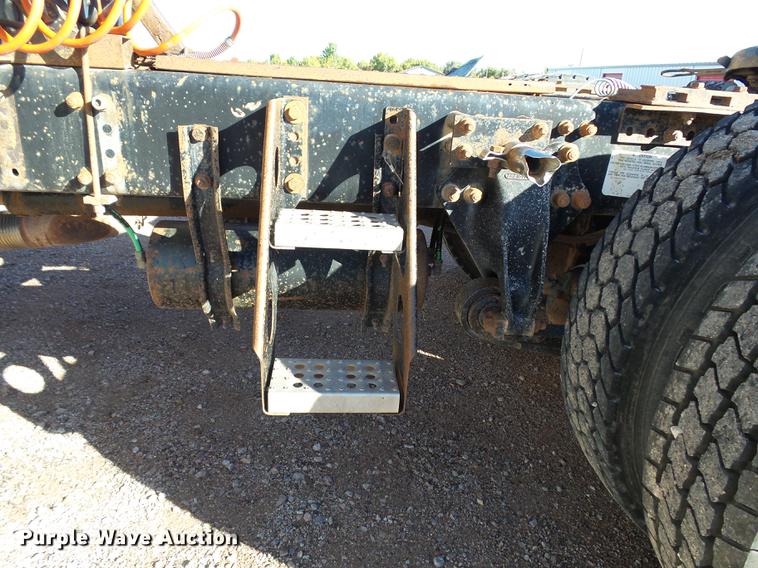 image for item DC6409 1996 Freightliner FLD120 semi truck