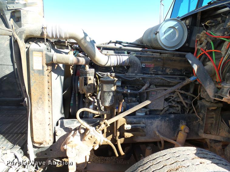 image for item DC6409 1996 Freightliner FLD120 semi truck