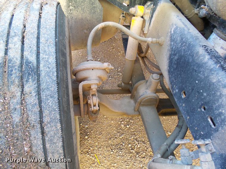 image for item DC6409 1996 Freightliner FLD120 semi truck