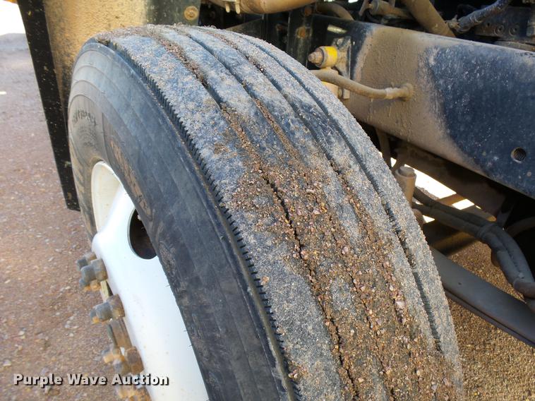 image for item DC6409 1996 Freightliner FLD120 semi truck