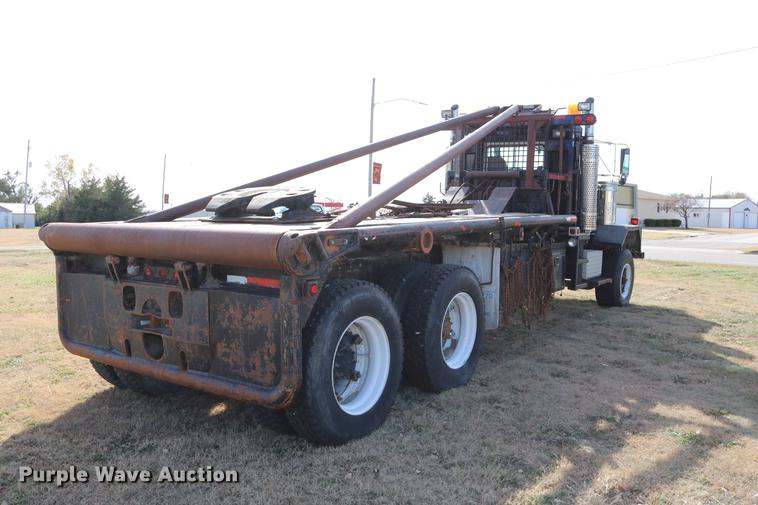 image for item DD0007 1988 Kenworth LW900 flatbed truck