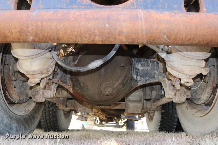 image for item DD0007 1988 Kenworth LW900 flatbed truck