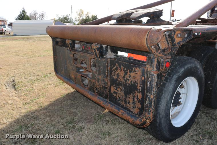 image for item DD0007 1988 Kenworth LW900 flatbed truck