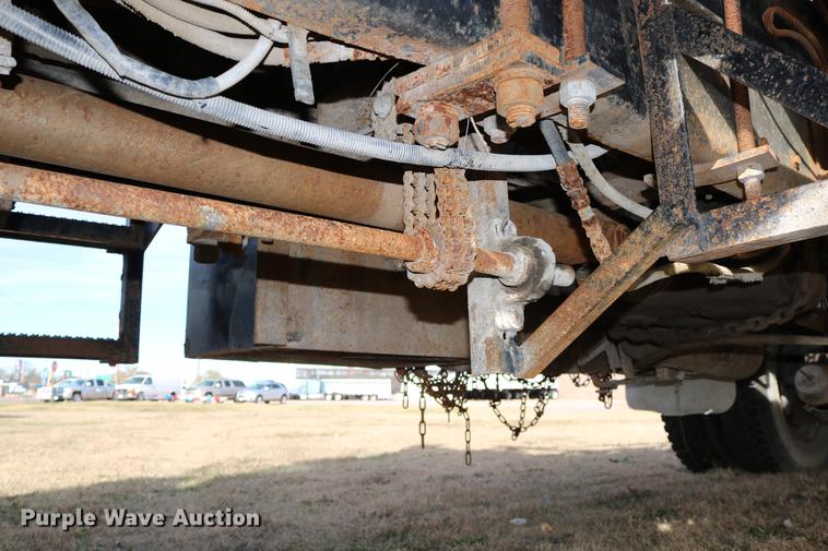 image for item DD0007 1988 Kenworth LW900 flatbed truck