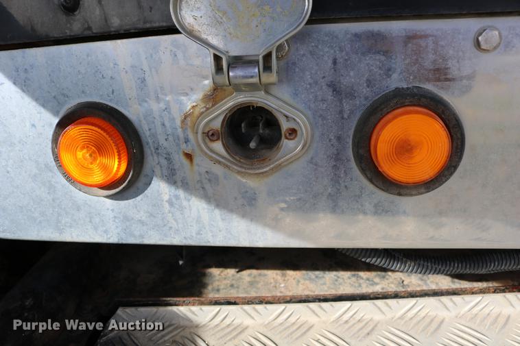 image for item DD0007 1988 Kenworth LW900 flatbed truck