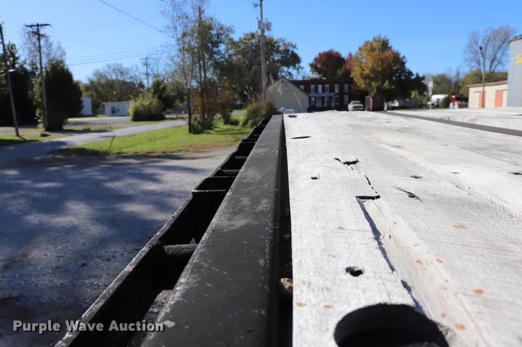 image for item ED9646 1996 Transcraft lowboy equipment trailer