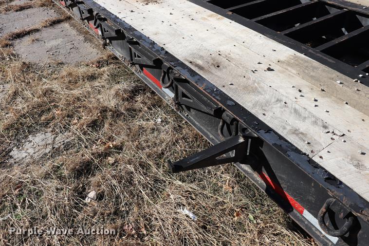 image for item ED9646 1996 Transcraft lowboy equipment trailer