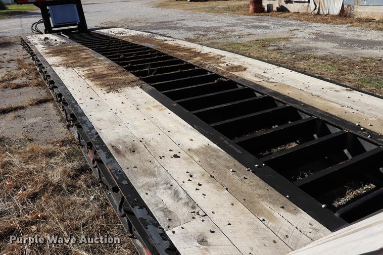 image for item ED9646 1996 Transcraft lowboy equipment trailer