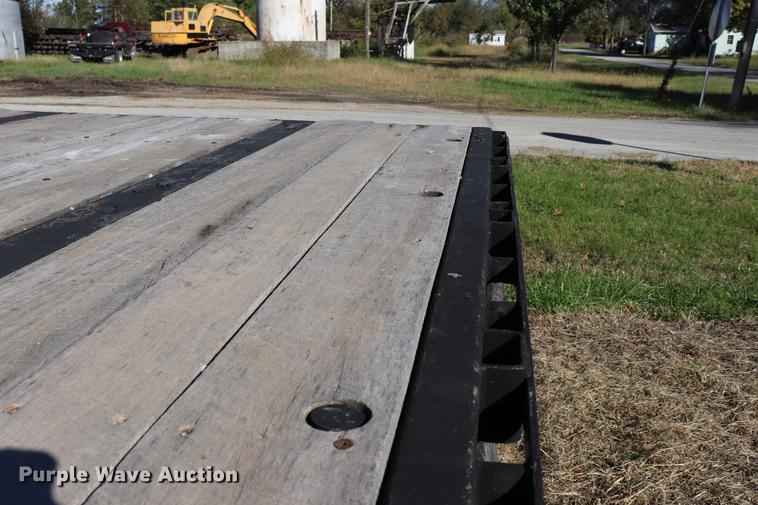 image for item ED9646 1996 Transcraft lowboy equipment trailer