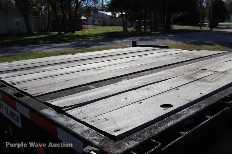 image for item ED9646 1996 Transcraft lowboy equipment trailer