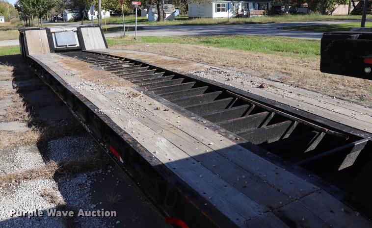 image for item ED9646 1996 Transcraft lowboy equipment trailer