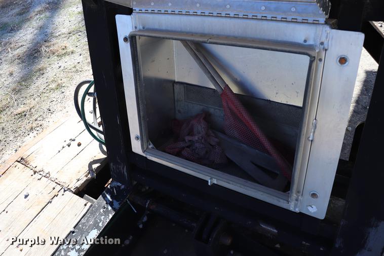 image for item ED9646 1996 Transcraft lowboy equipment trailer