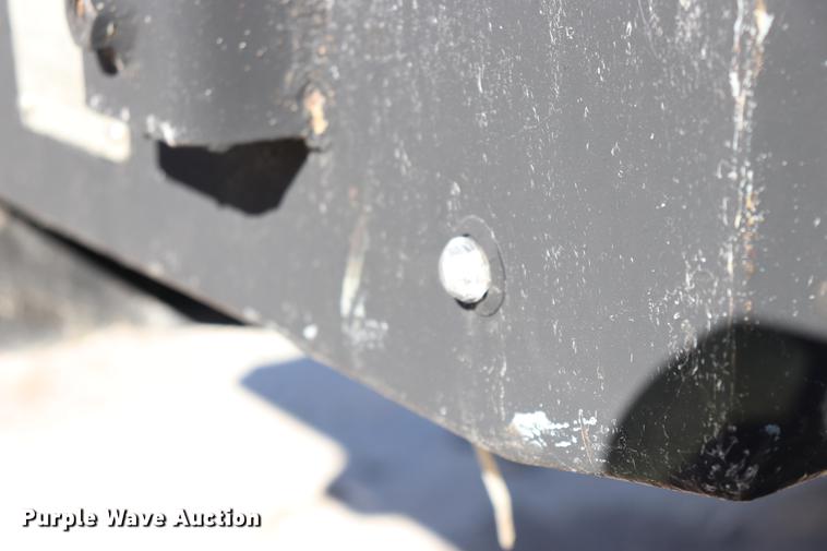 image for item ED9646 1996 Transcraft lowboy equipment trailer