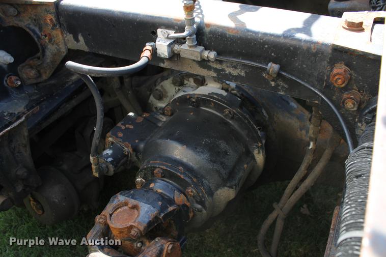 image for item ED9674 1992 Peterbilt 378 semi truck