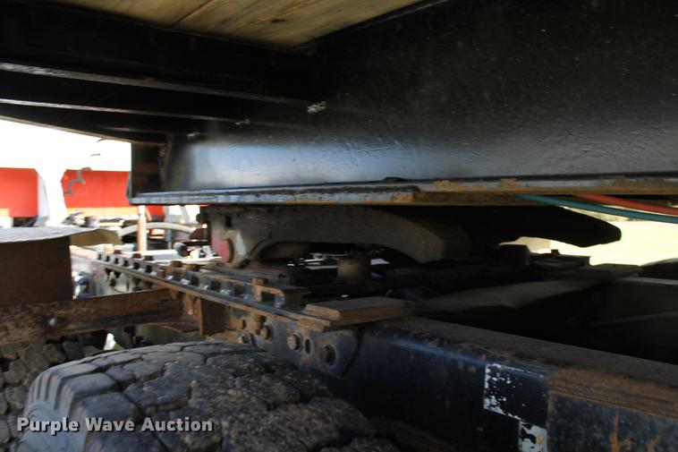 image for item ED9674 1992 Peterbilt 378 semi truck