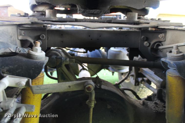 image for item ED9674 1992 Peterbilt 378 semi truck