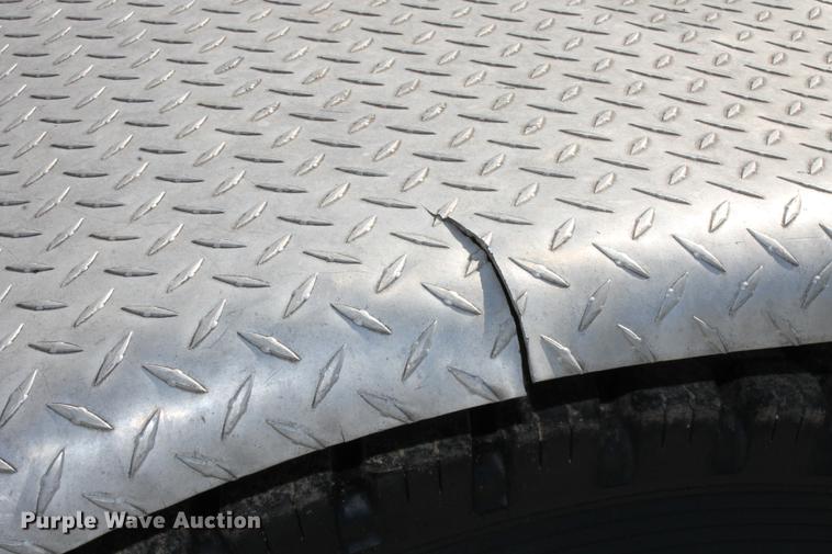 image for item ED9674 1992 Peterbilt 378 semi truck