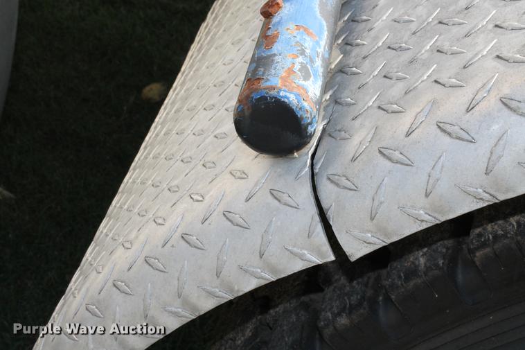 image for item ED9674 1992 Peterbilt 378 semi truck