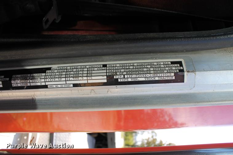 image for item ED9674 1992 Peterbilt 378 semi truck